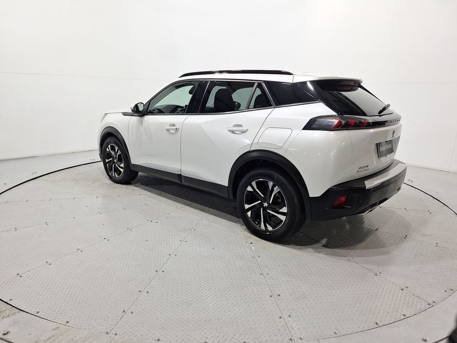 Peugeot 2008 PURETECH 130 EAT8 1.2 AUT 2021 - Imagen 5 de 20