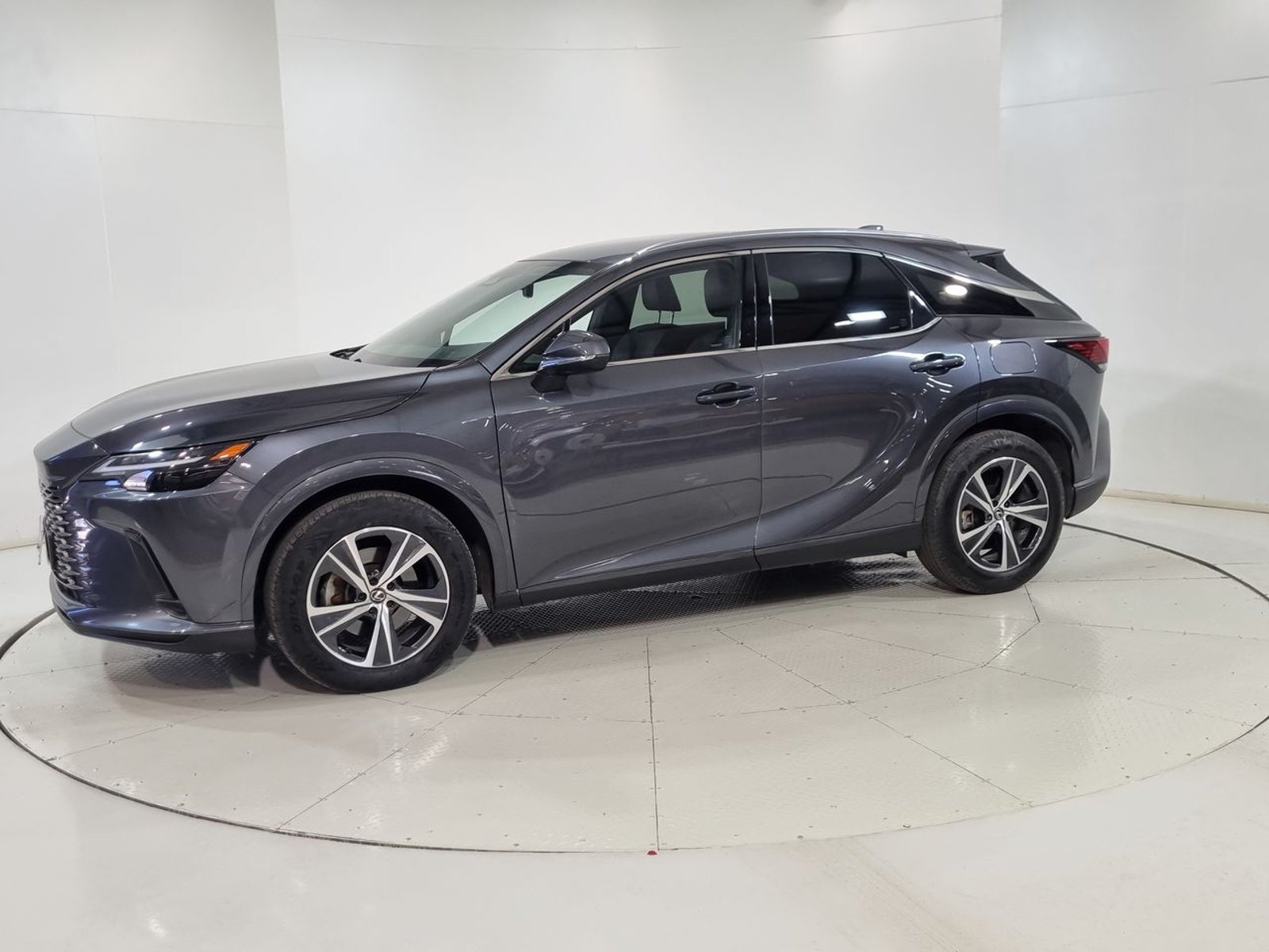 Lexus RX350 RX 350 4X4 2.4 AUT 2023 - Imagen 4 de 20