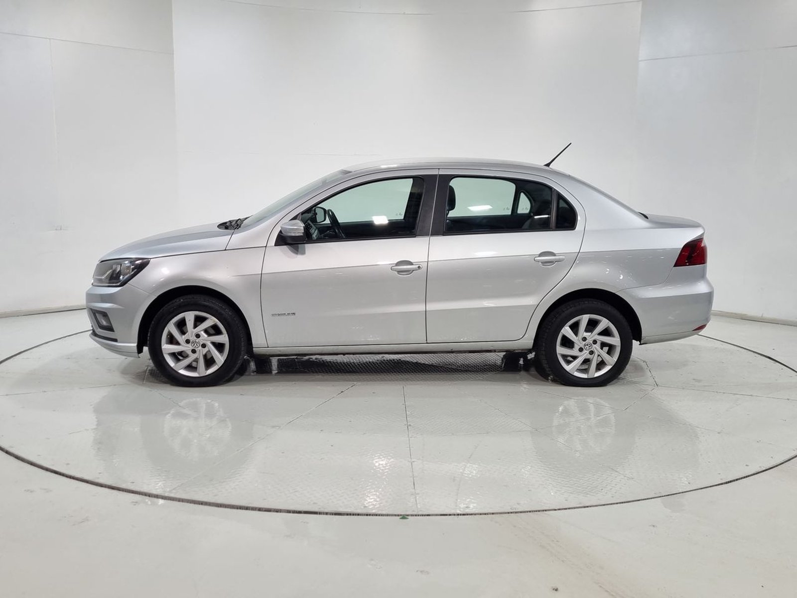 Volkswagen VOYAGE 1.6 AUT 2022 - Imagen 5 de 20