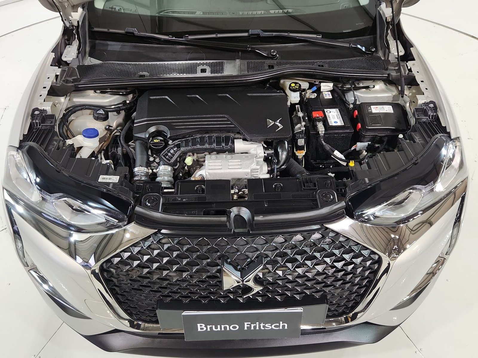 Ds DS3 3 CROSSBACK HDI 1.2 AUT 2023 - Imagen 19 de 20