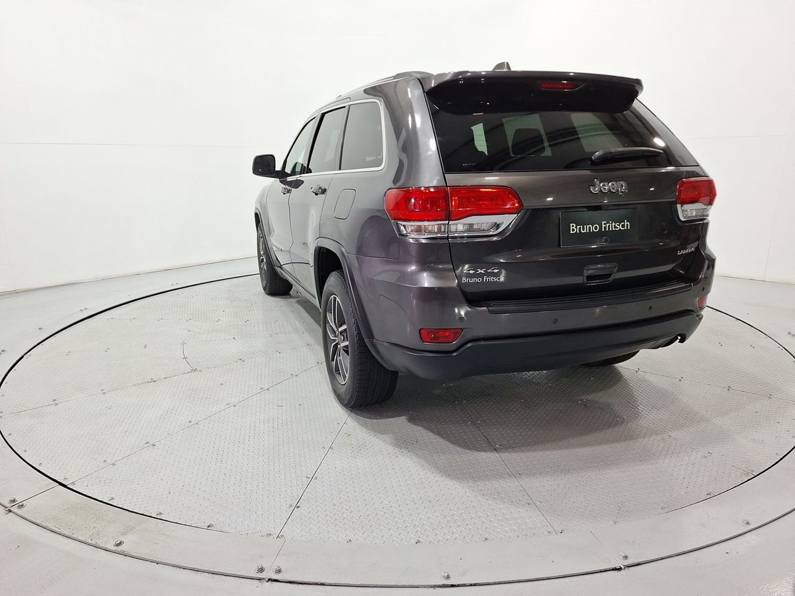 Jeep GRAND CHEROKEE LAREDO 4X4 3.6 AUT 2019 - Imagen 6 de 20