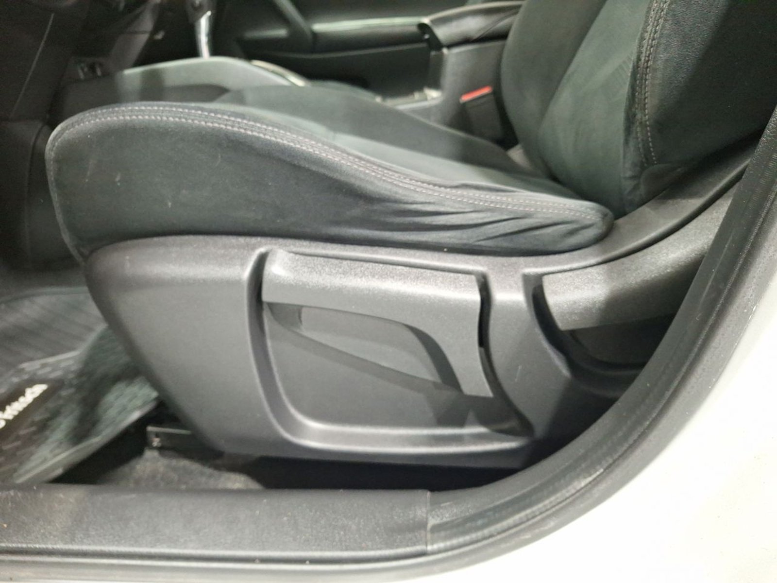 Nissan X-TRAIL X TRAIL SENSE 2.5 AUT 2016 - Imagen 17 de 20