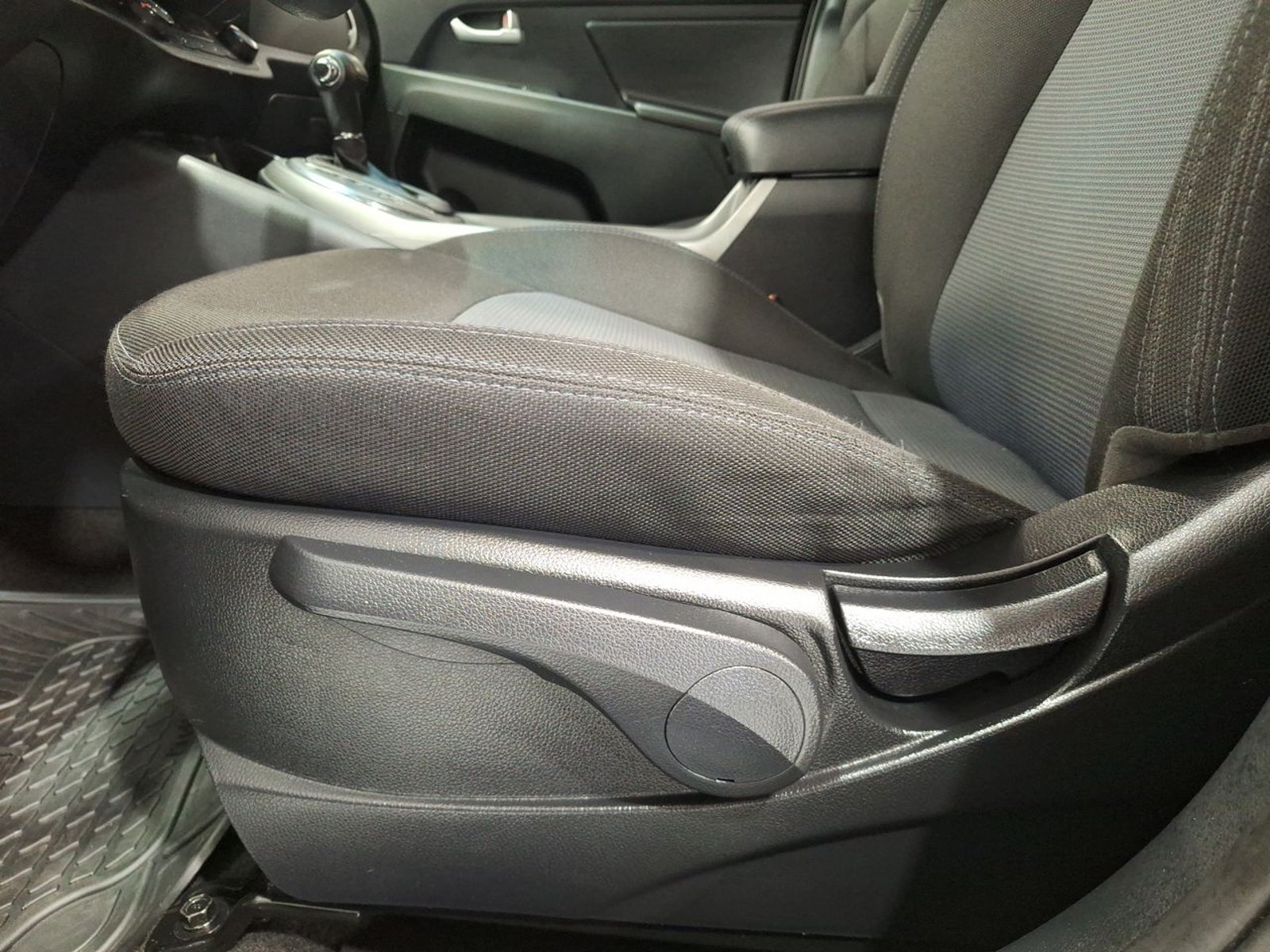 Kia SPORTAGE LX 2.0 AT 2016 - Imagen 17 de 20