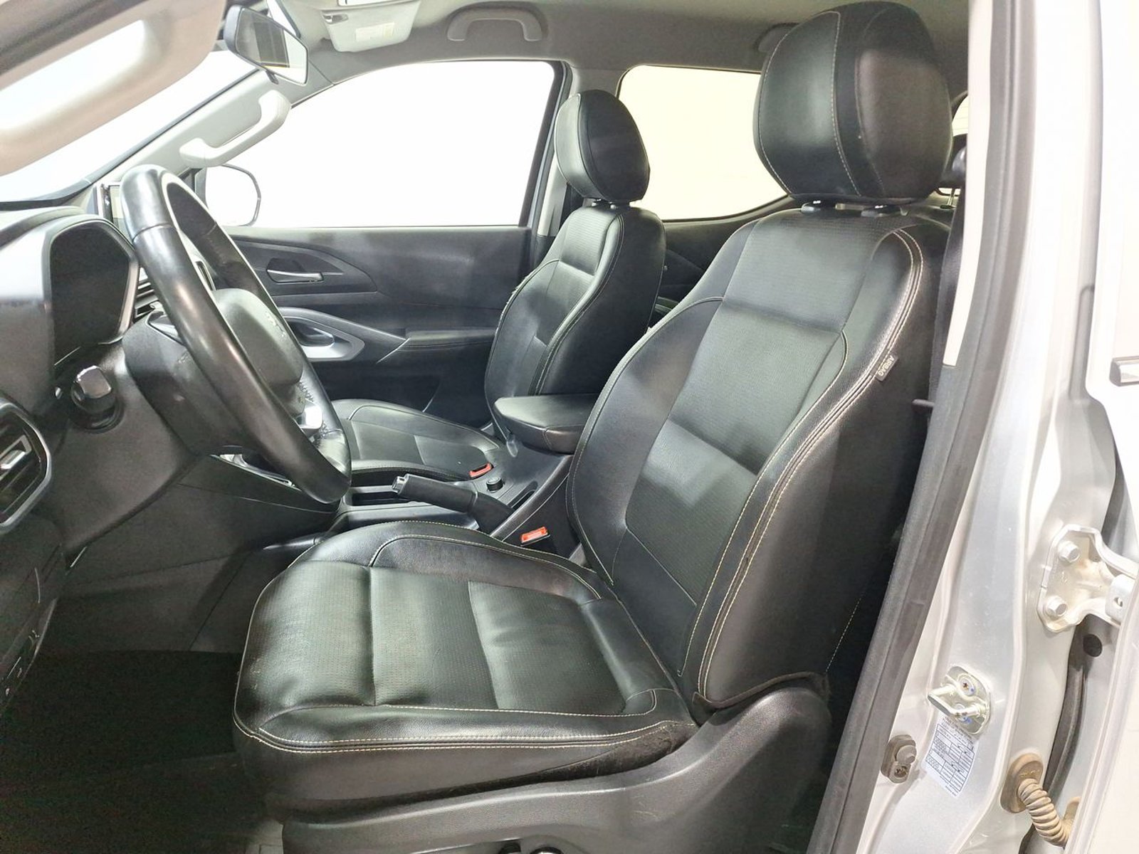 Peugeot LANDTREK BLUEHDI 4X4 2.2 AUT 2024 - Imagen 18 de 20
