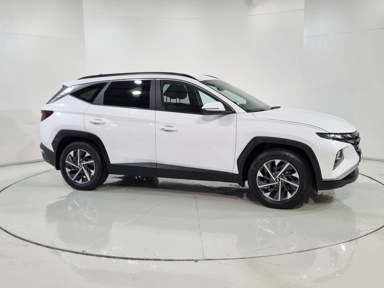 Hyundai TUCSON NX4 2.0 AUT 2024 - Imagen 14 de 20