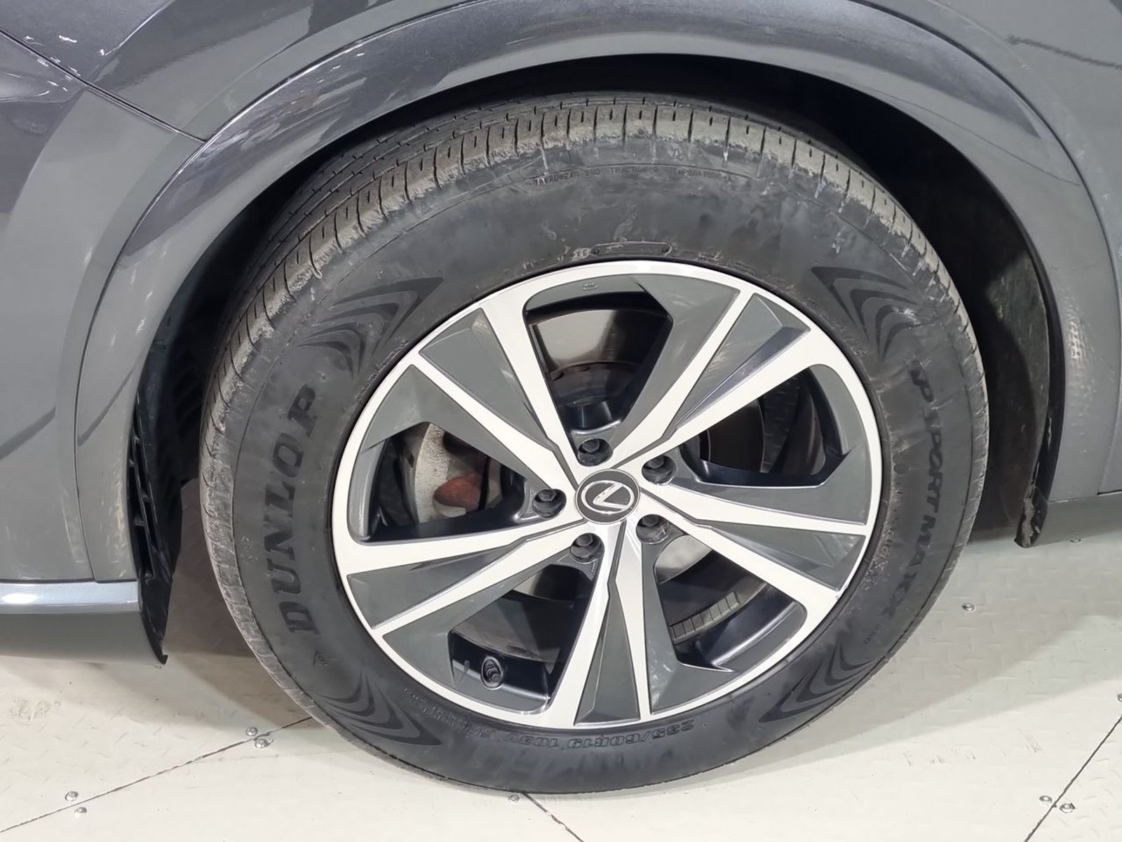 Lexus RX350 RX 350 4X4 2.4 AUT 2023 - Imagen 18 de 20