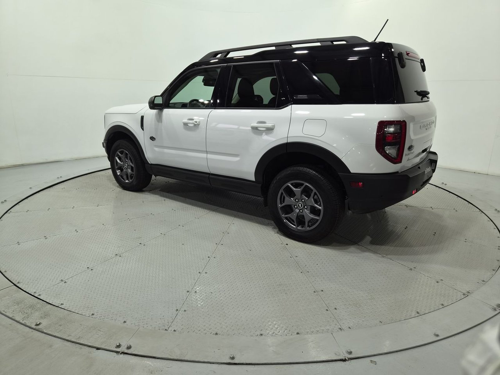 Ford BRONCO SPORT WILDTRAK 4X4 2.0 AUT 2025 - Imagen 5 de 20
