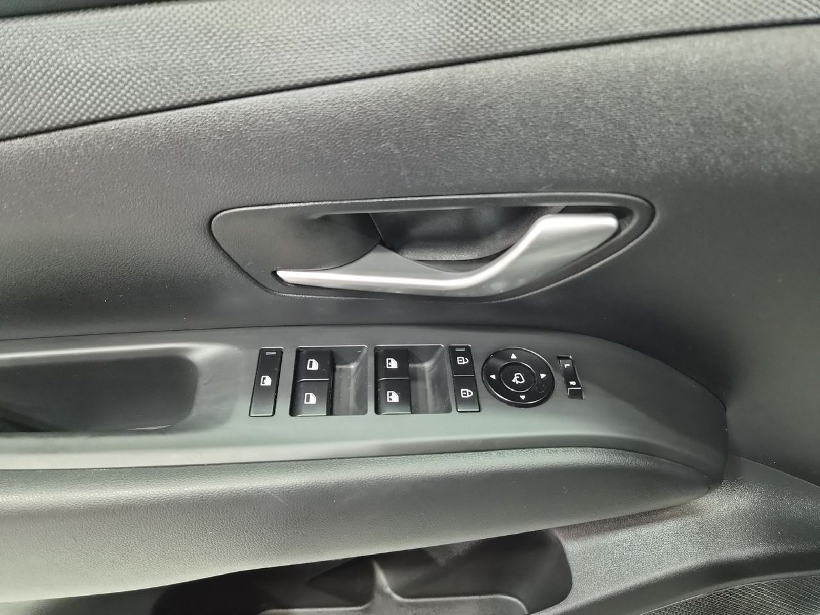 Hyundai TUCSON NX4 2.0 AUT 2025 - Imagen 16 de 20