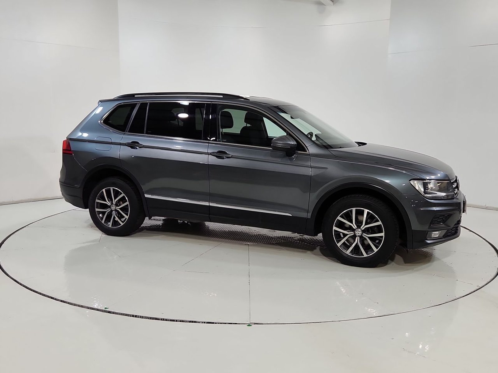 Volkswagen TIGUAN 1.4 AT 2019 - Imagen 14 de 20
