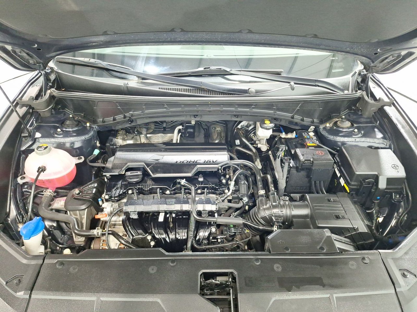 Hyundai TUCSON NX4 MPI 2.0 2022 - Imagen 15 de 20