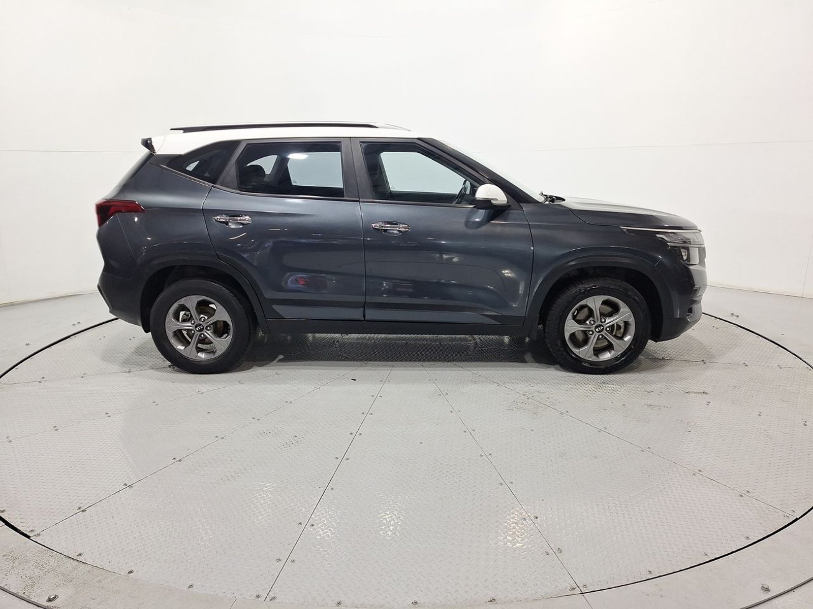 Kia SELTOS MPI 6MT 1.6 2020 - Imagen 10 de 20