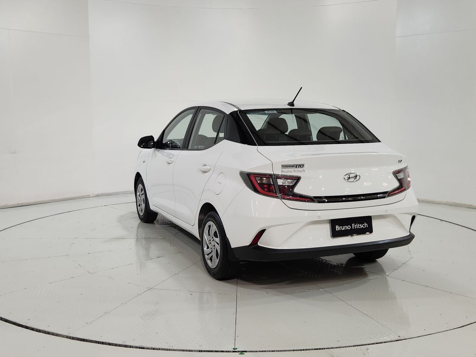 Hyundai GRAND I10 SDN 1.2 2023 - Imagen 8 de 20