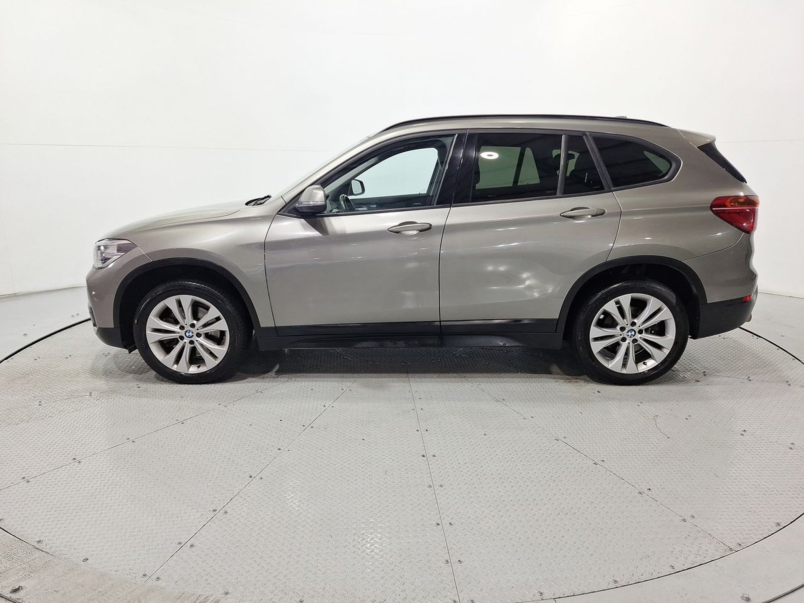 Bmw X1 SDRIVE 20I 2.0 AUT 2019 - Imagen 4 de 20