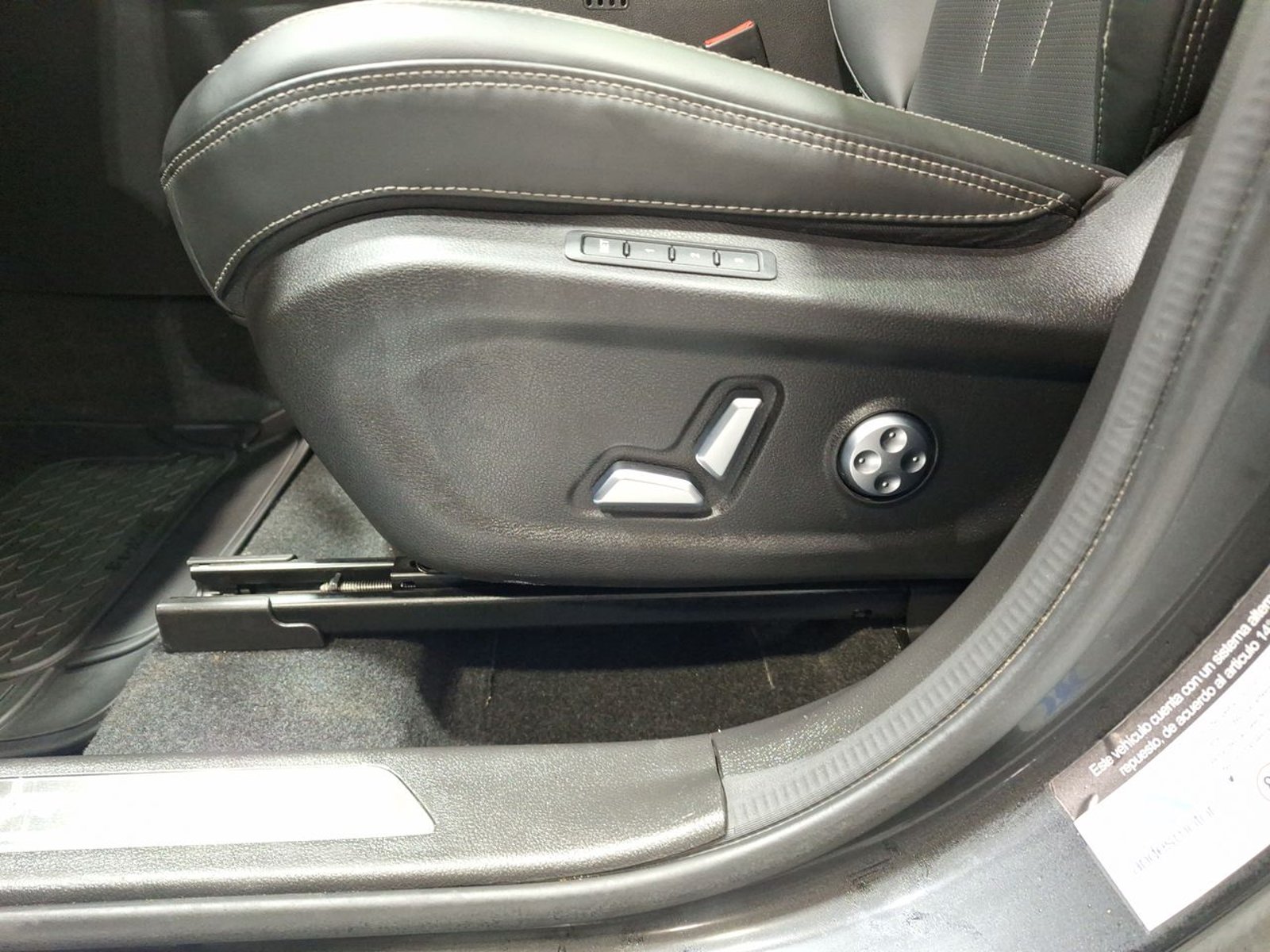 Jetour X90 PLUS 7DCT 2.0 AUT 2024 - Imagen 17 de 20