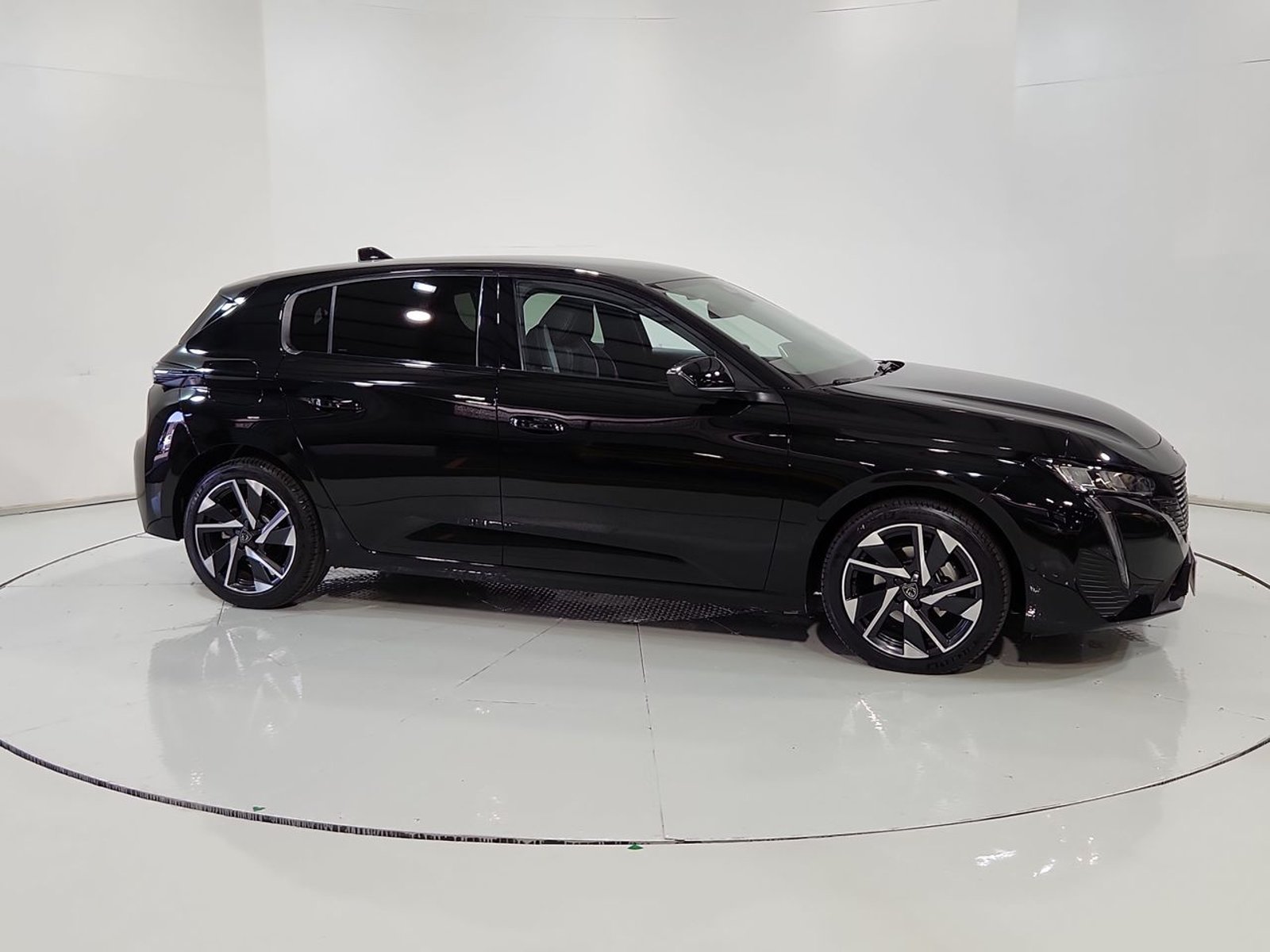 Peugeot 308 PURETECH 1.2 AUT 2025 - Imagen 14 de 20
