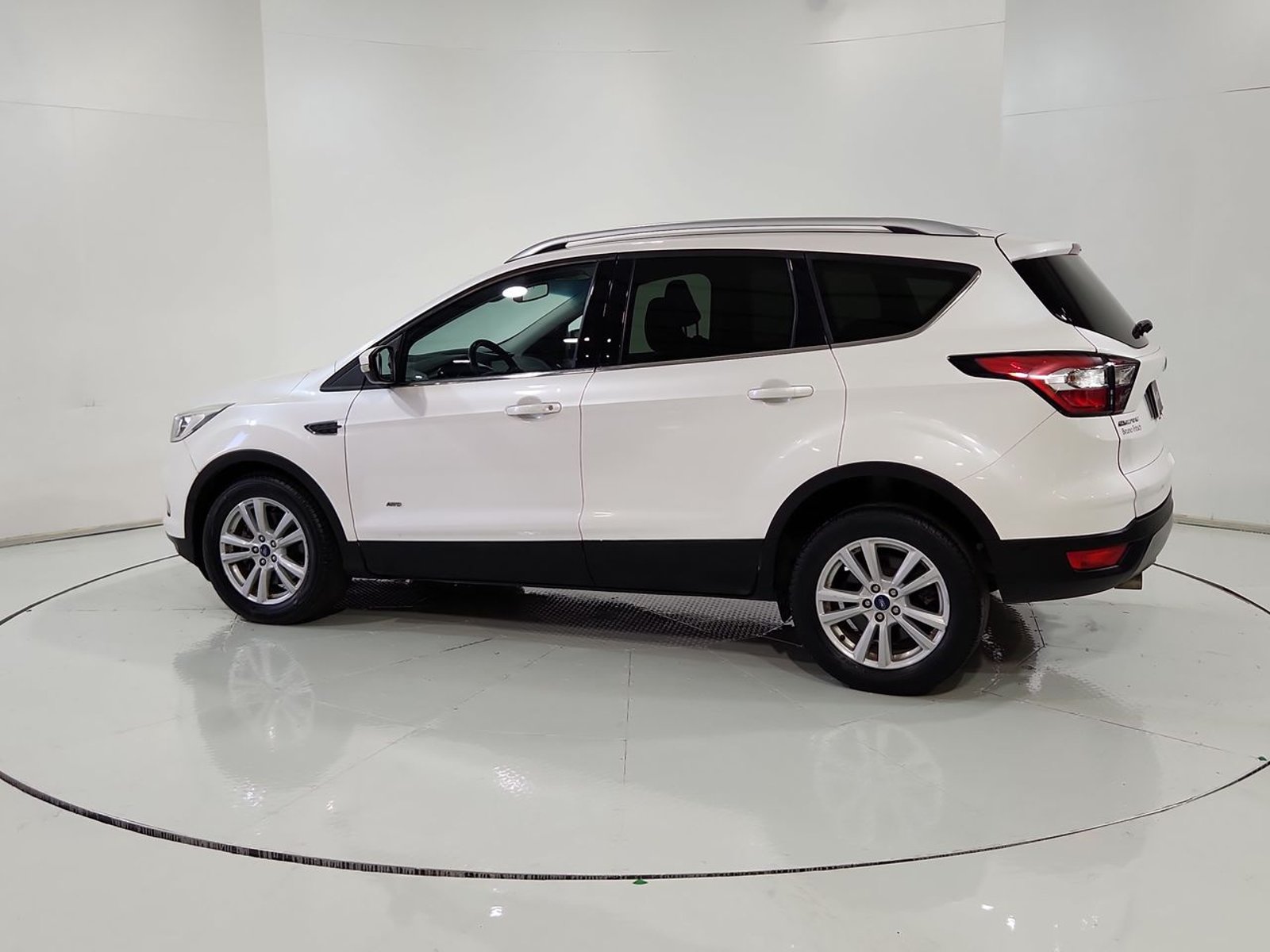Ford ESCAPE 4X4 2.0 AUT 2018 - Imagen 6 de 20