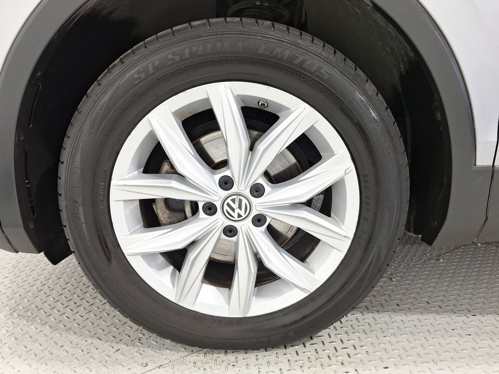 Volkswagen TIGUAN 1.4 AT 2021 - Imagen 14 de 20