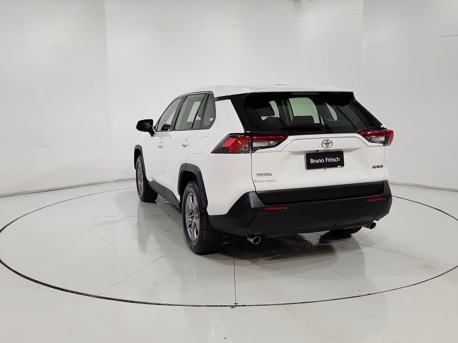 Toyota RAV4 4X2 2.0 AUT 2025 - Imagen 8 de 20