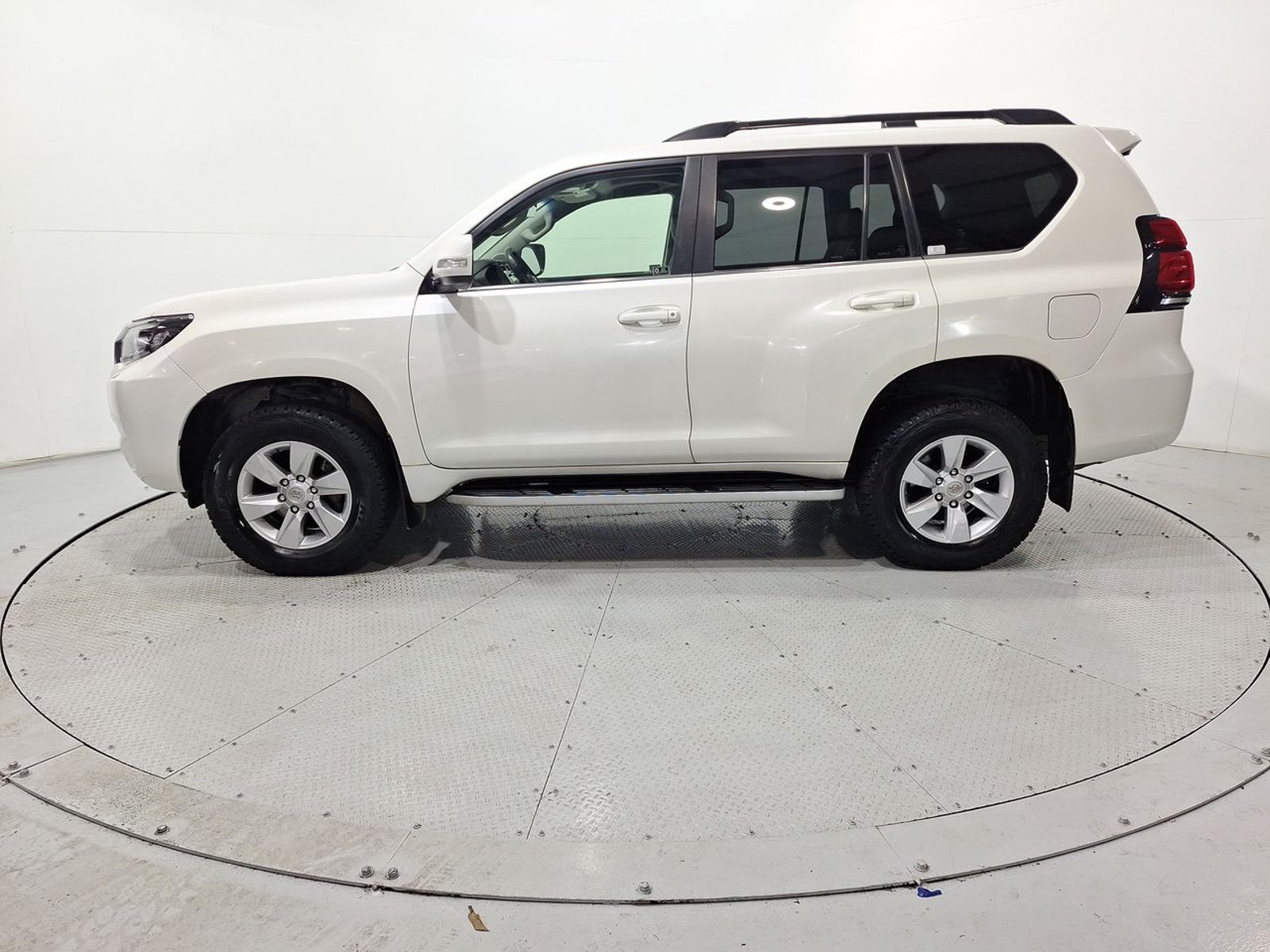 Toyota LAND CRUISER NEW LAND CRUISER PRADO 4.0 AUT 2018 - Imagen 4 de 20