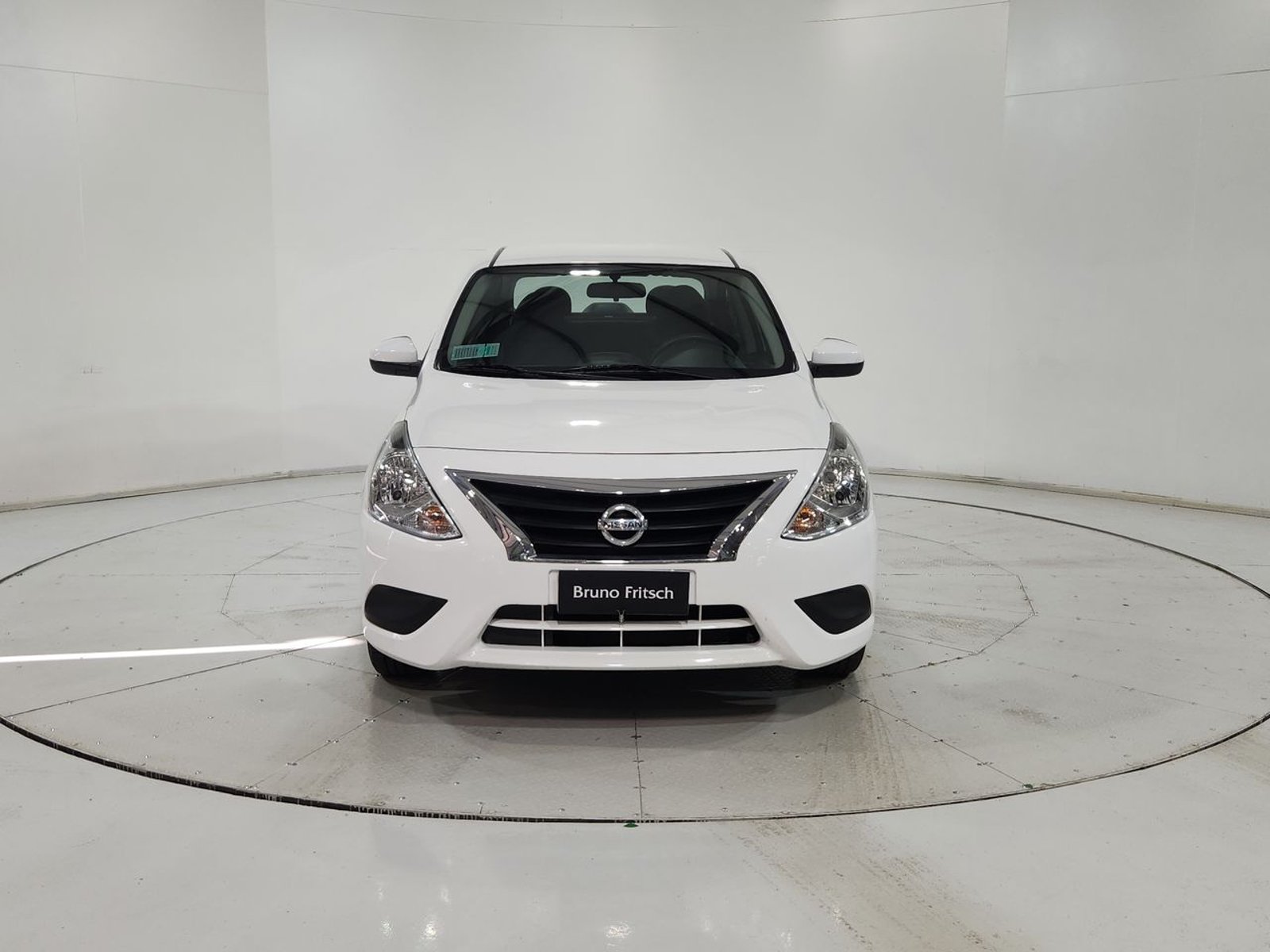 Nissan VERSA SENSE 1.6 2017 - Imagen 17 de 20
