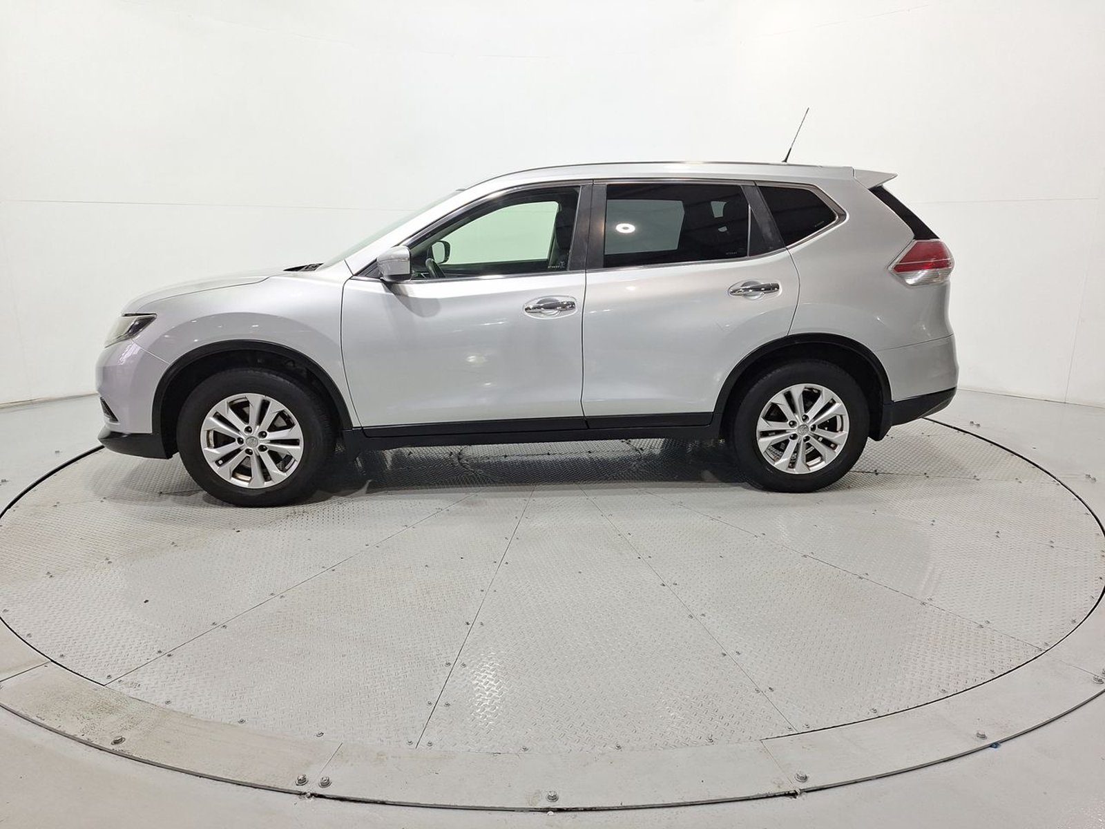 Nissan X-TRAIL X TRAIL SENSE 2.5 AUT 2016 - Imagen 4 de 20