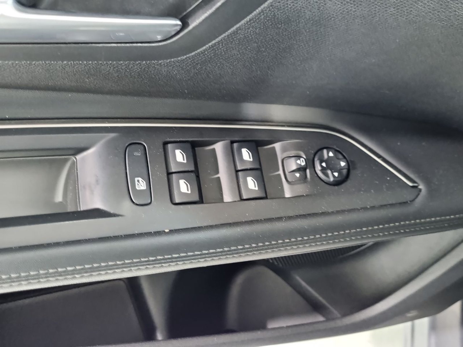 Peugeot 5008 ALLURE BLUEHDI 1.5 AT 2021 - Imagen 20 de 20