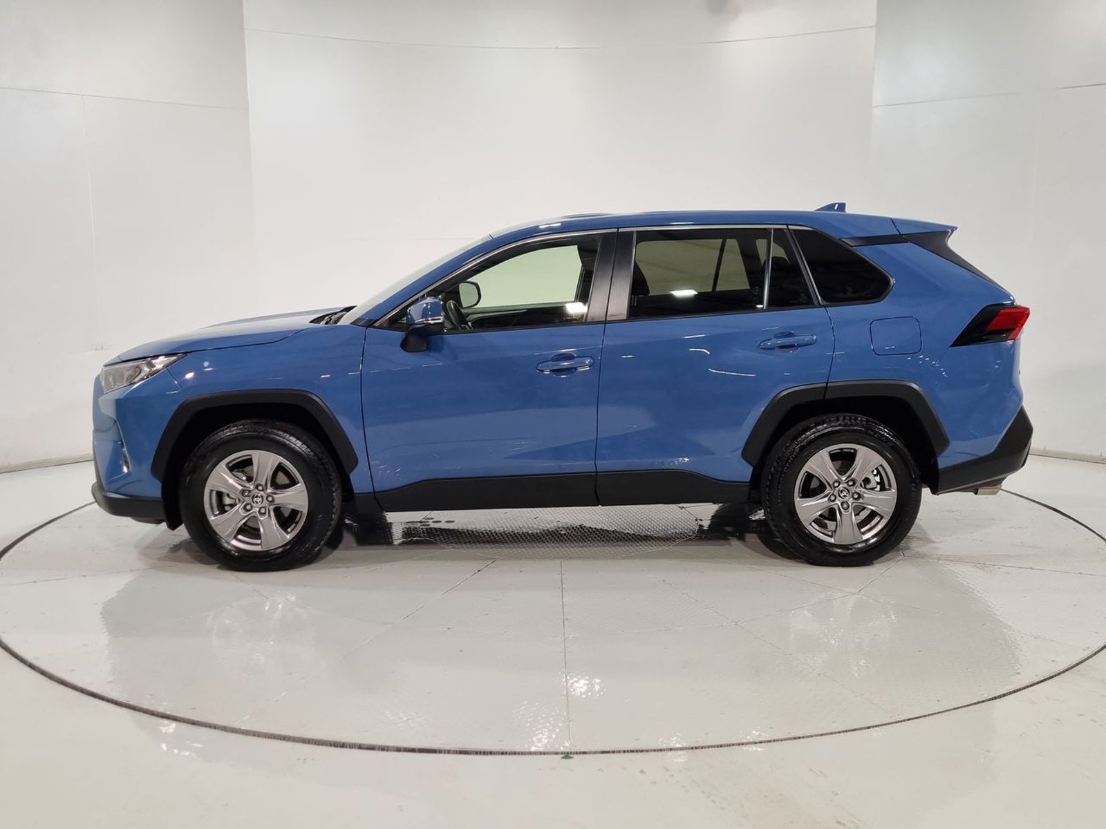 Toyota RAV4 4X2 2.0 AT 2026 - Imagen 5 de 20