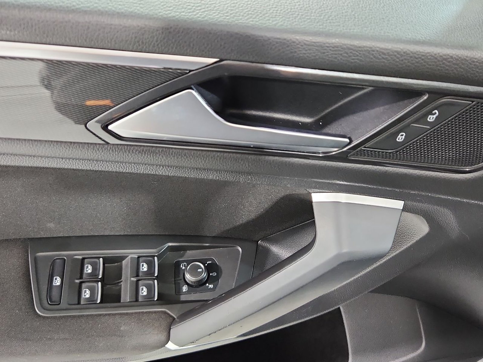 Volkswagen TIGUAN 1.4 AT 2018 - Imagen 20 de 20