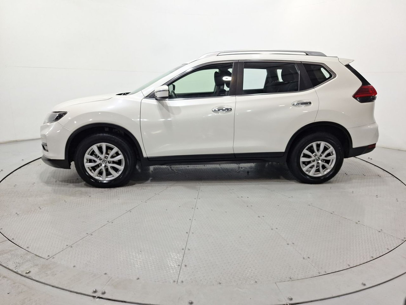 Nissan X-TRAIL NEW X TRAIL SENSE 4WD 2.5 AUT 2020 - Imagen 4 de 20