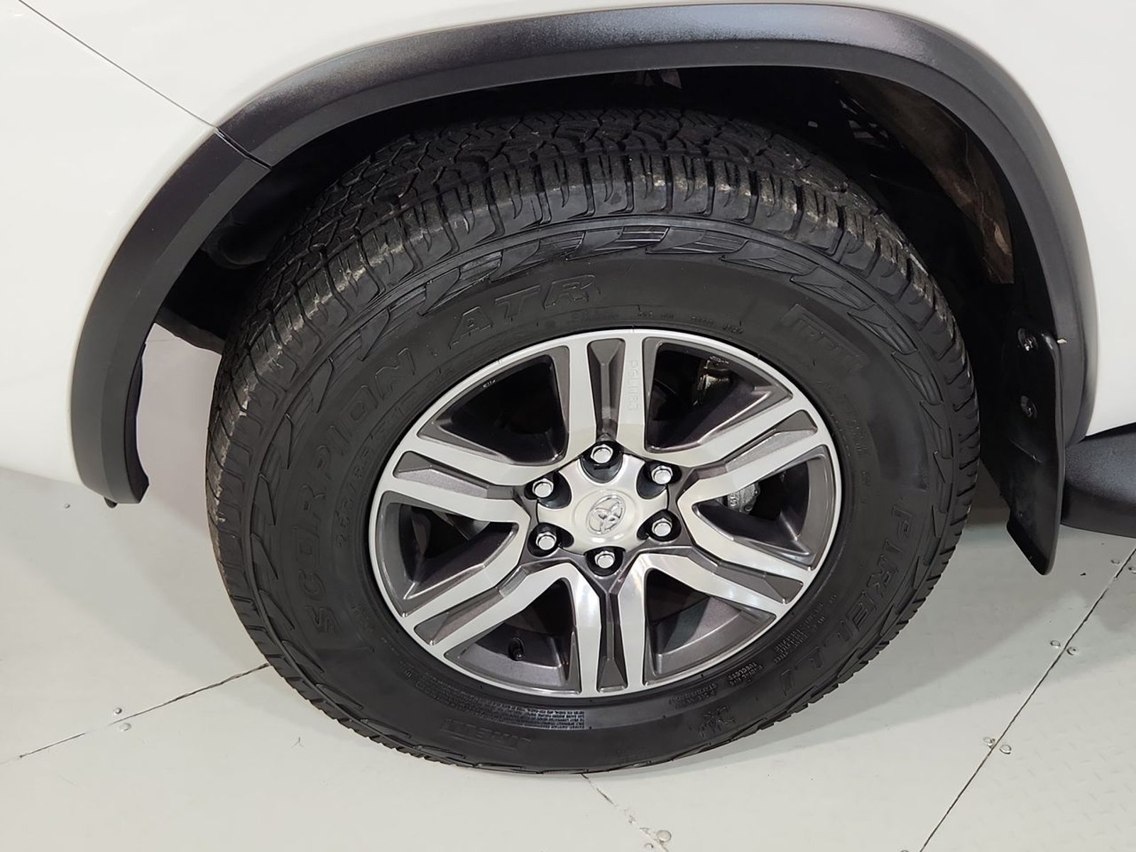 Toyota FORTUNER 2.7 2022 - Imagen 18 de 20