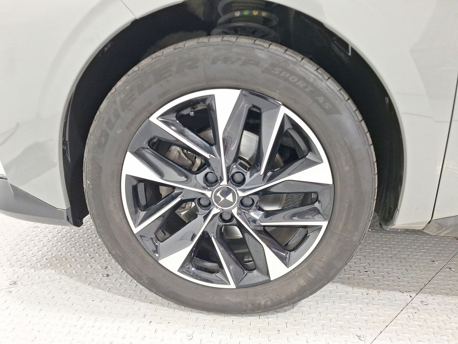 Ds DS4 CROSS BLUEHDI 1.5 AUT 2024 - Imagen 14 de 20