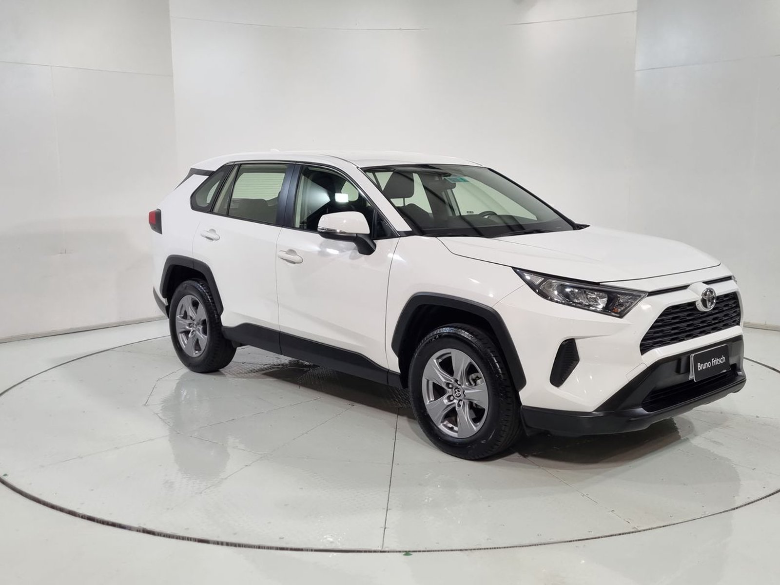 Toyota RAV4 4X2 2.0 AUT 2025 - Imagen 15 de 20