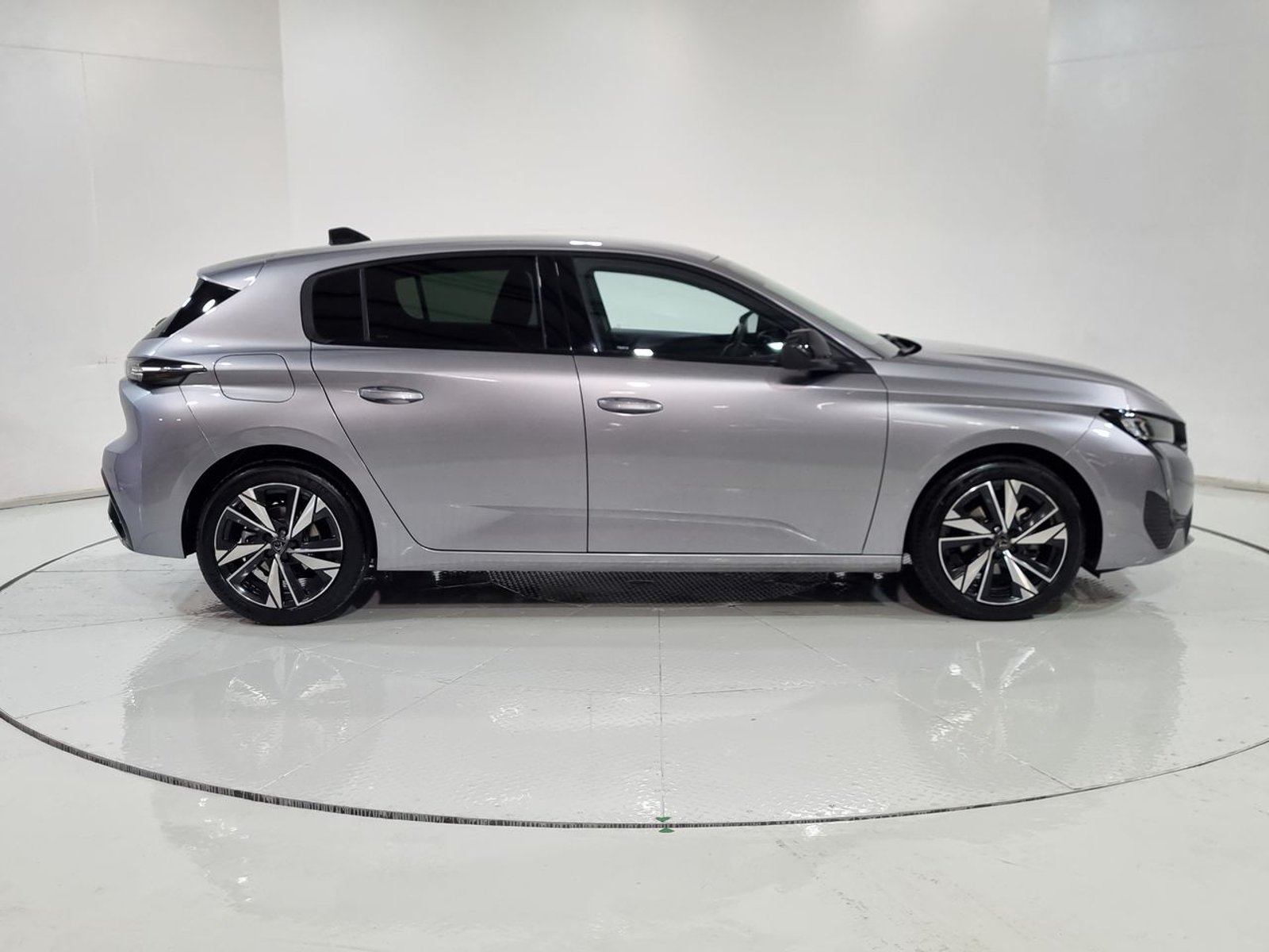 Peugeot 308 1.2 2024 - Imagen 13 de 20