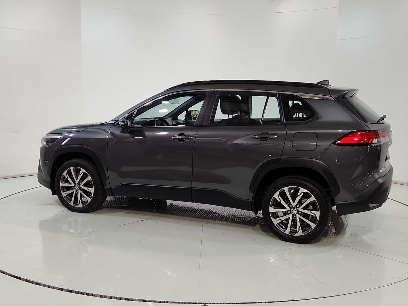 Toyota COROLLA CROSS 4X2 2.0 AUT 2024 - Imagen 6 de 20