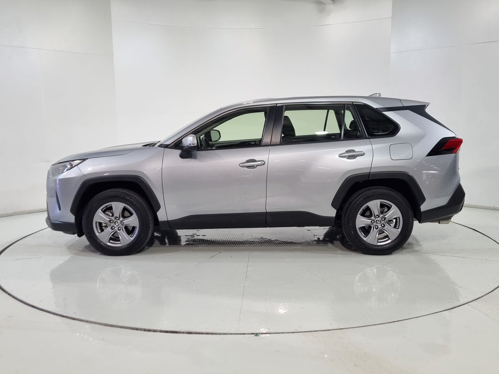 Toyota RAV4 4X2 2.0 AT 2026 - Imagen 5 de 20