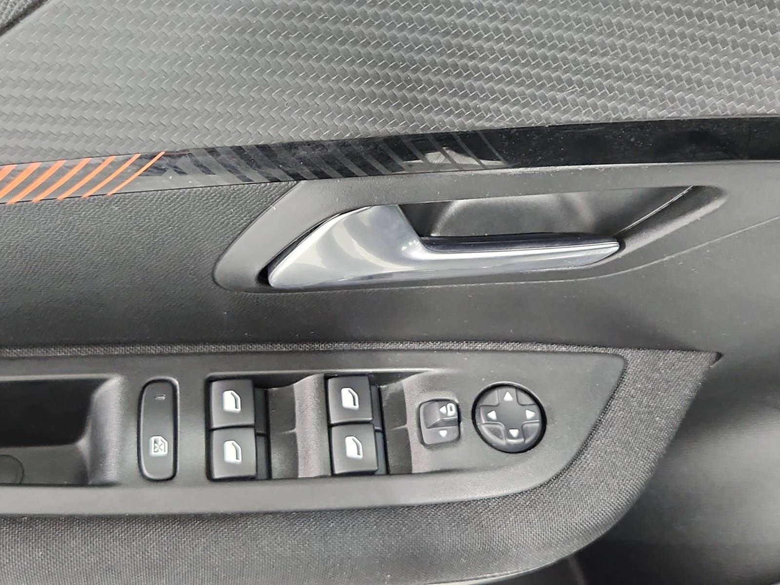 Peugeot 208 PURETECH 75 1.2 2023 - Imagen 20 de 20