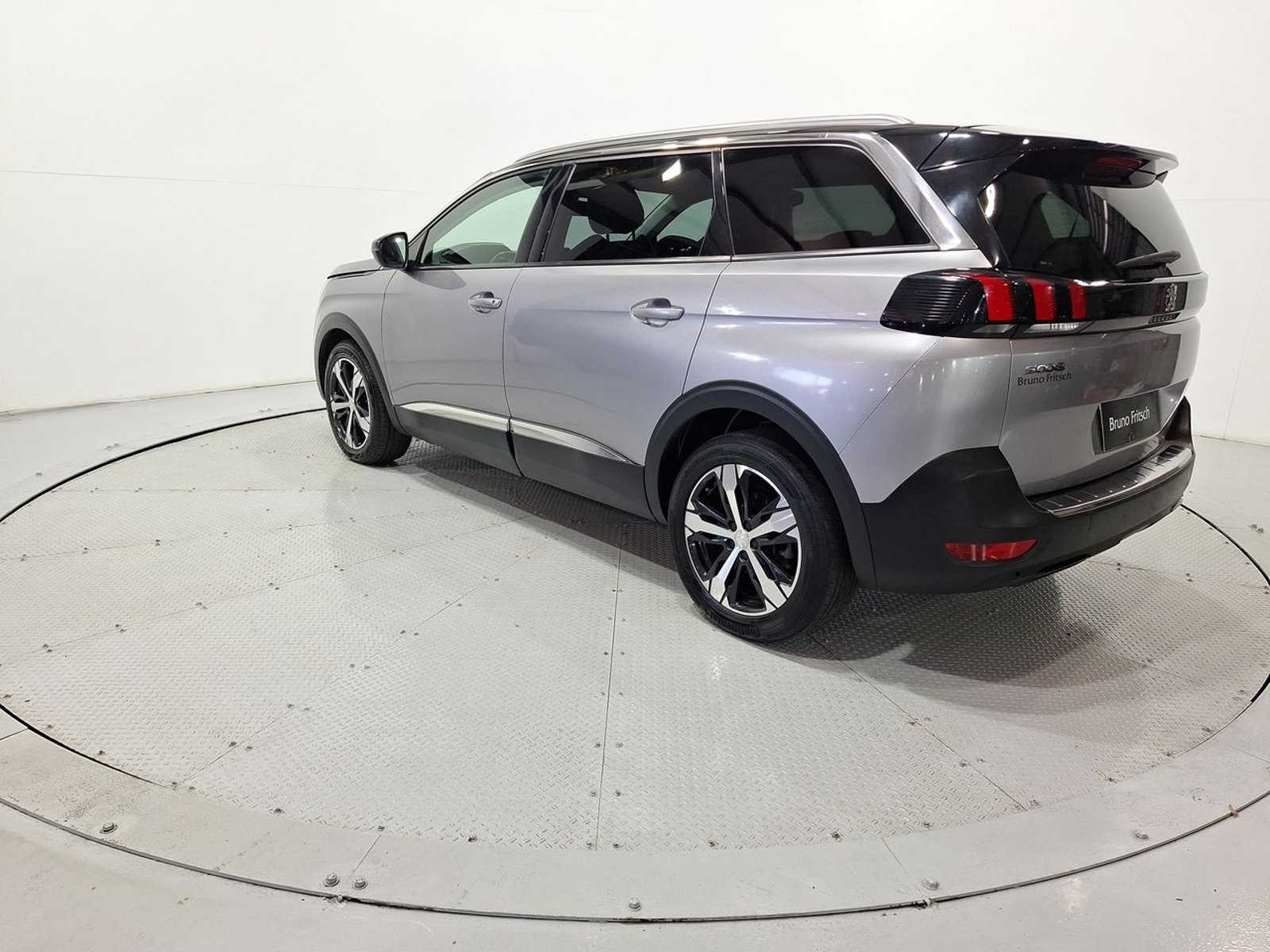 Peugeot 5008 BLUE HDI 130 HP 1.5 AUT 2020 - Imagen 5 de 20