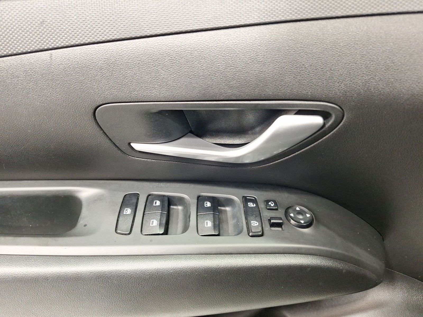 Hyundai TUCSON NX4 MPI 2.0 2022 - Imagen 16 de 20