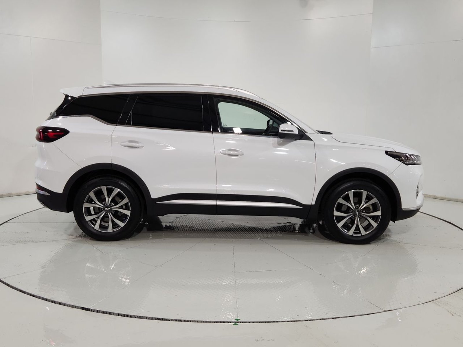 Chery TIGGO 7 PRO TIGGO 7 GLX CVT PRO 1.5 AUT 2023 - Imagen 13 de 20