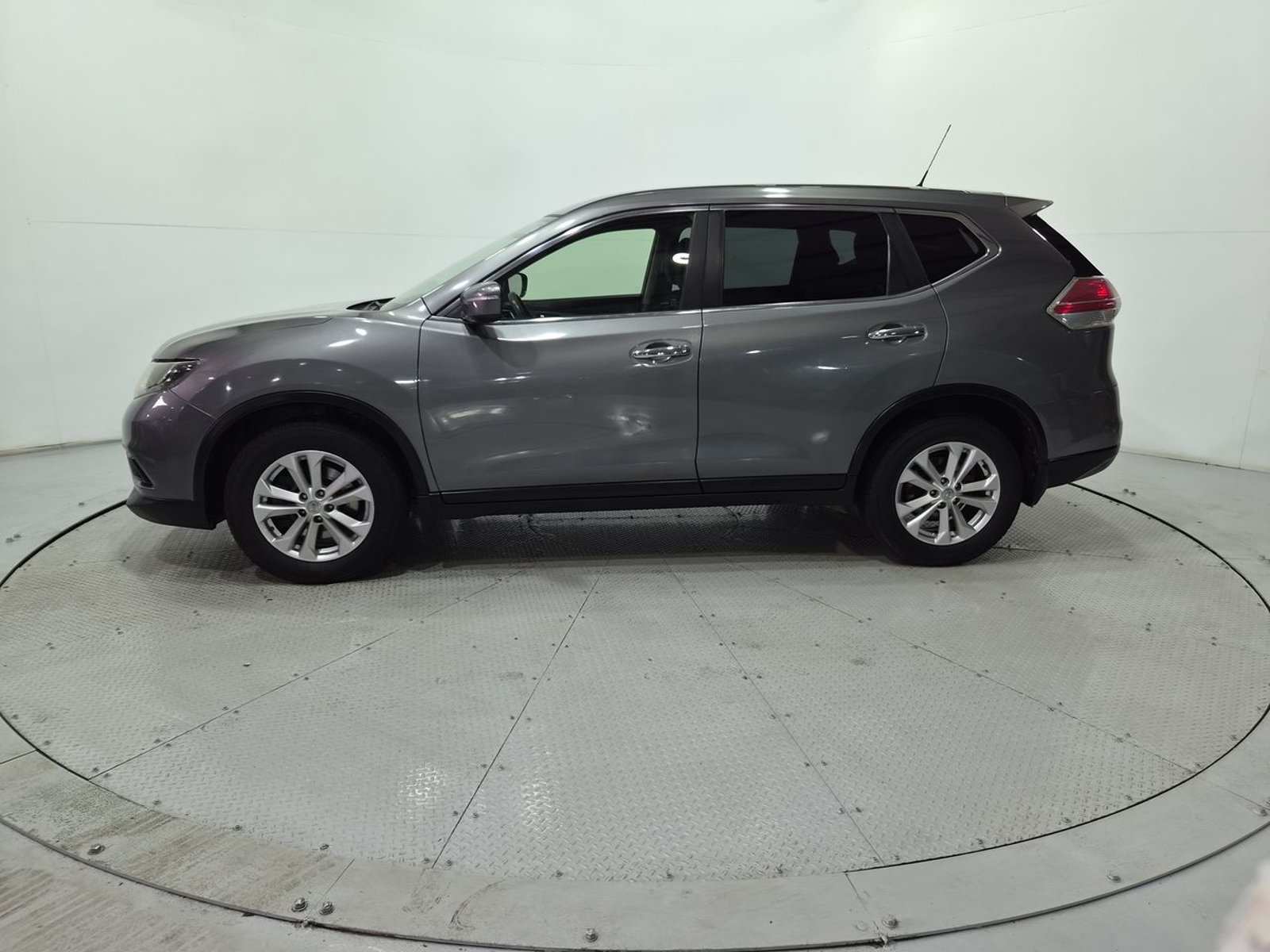 Nissan X-TRAIL X TRAIL SENSE 2.5 AUT 2017 - Imagen 4 de 20
