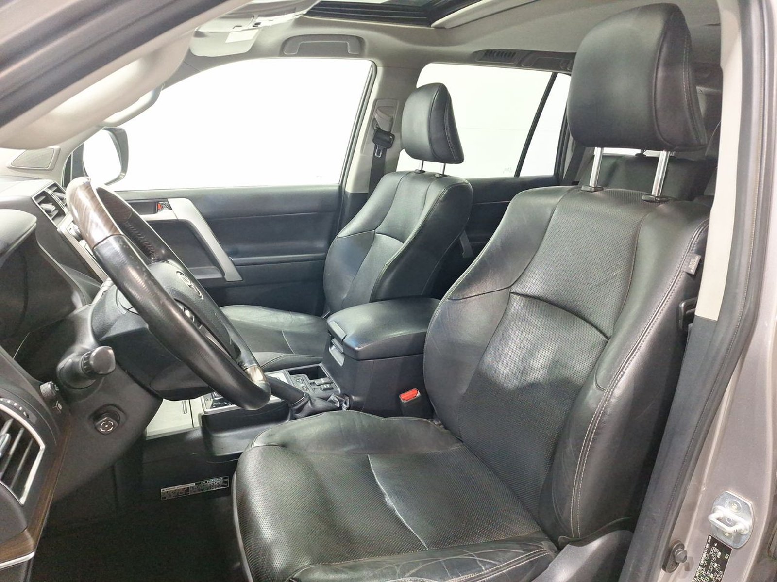 Toyota LAND CRUISER NEW LAND CRUISER PRADO LTD 4.0 AUT 2019 - Imagen 18 de 20