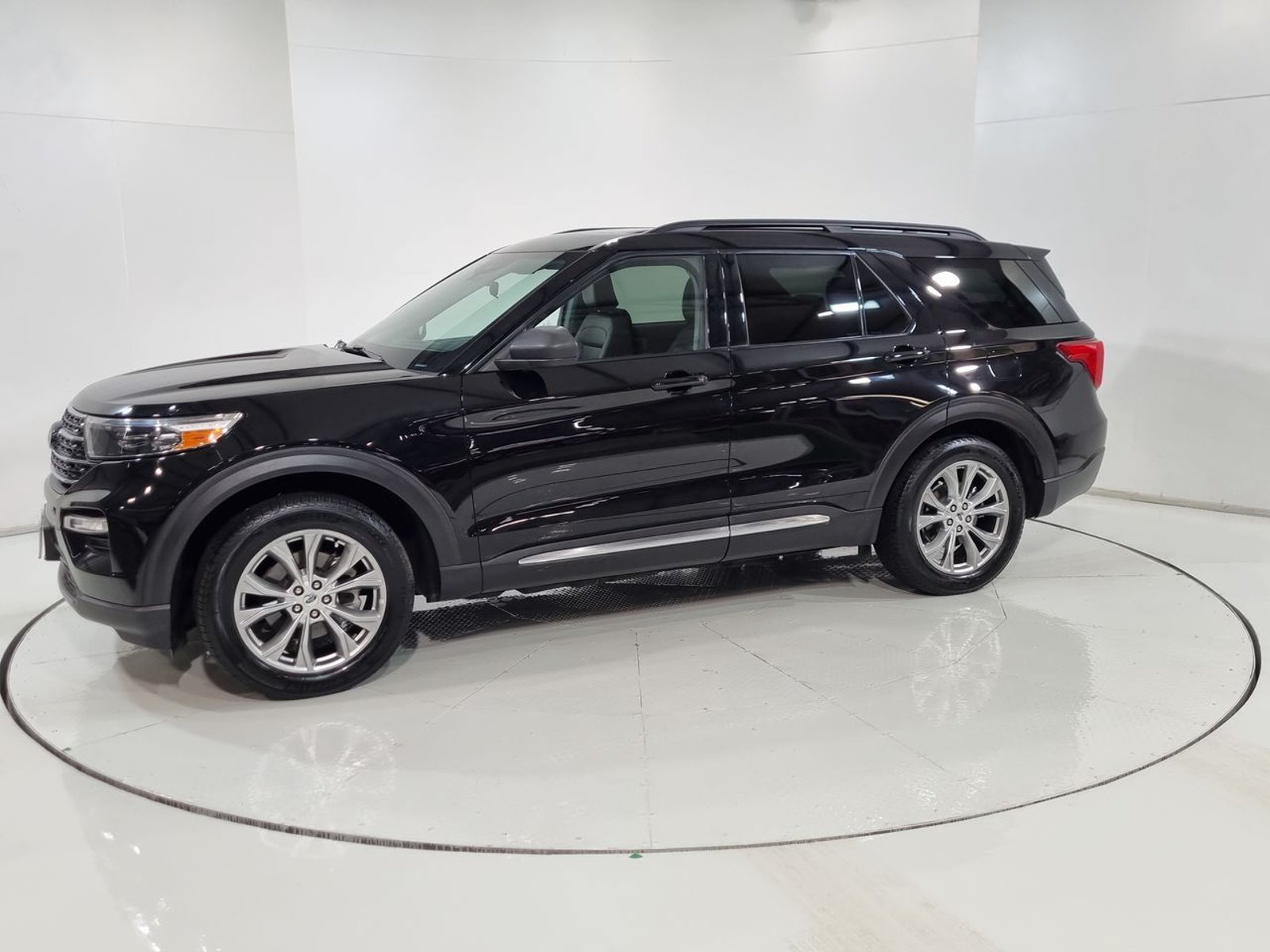 Ford EXPLORER XLT 2.3 AUT 2024 - Imagen 4 de 20