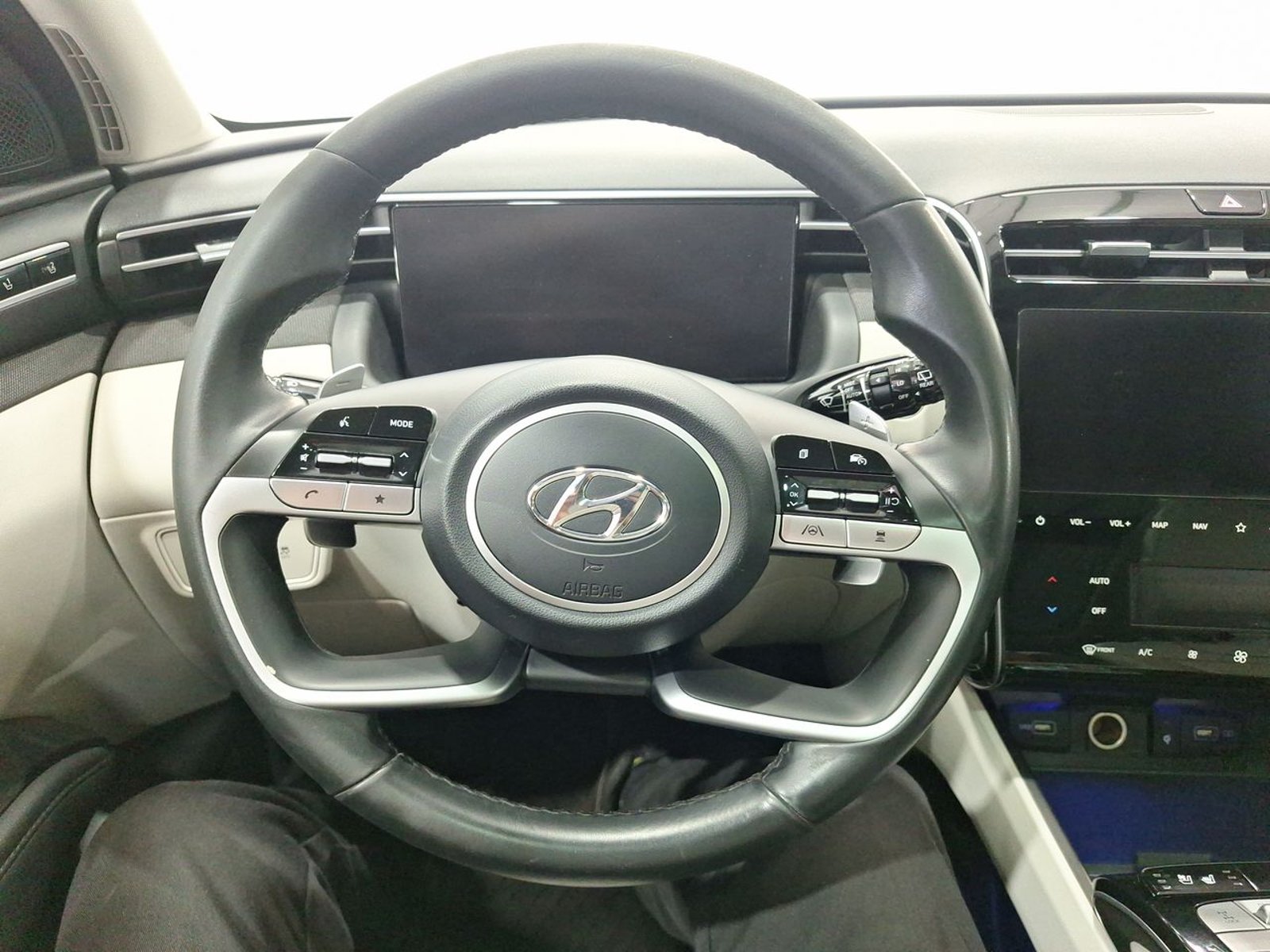 Hyundai TUCSON NX4 GDI 4X4 1.6 AUT 2024 - Imagen 19 de 20