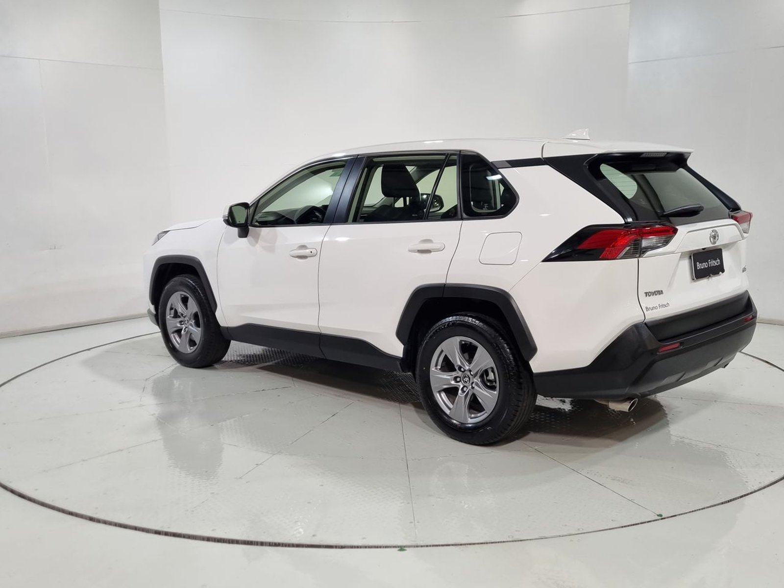 Toyota RAV4 4X2 2.0 AUT 2025 - Imagen 7 de 20