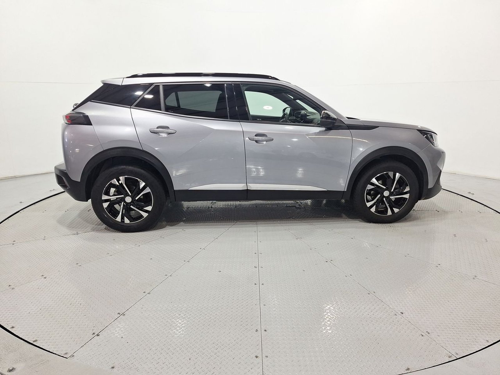 Peugeot 2008 PURETECH 130 EAT8 1.2 AUT 2023 - Imagen 10 de 20