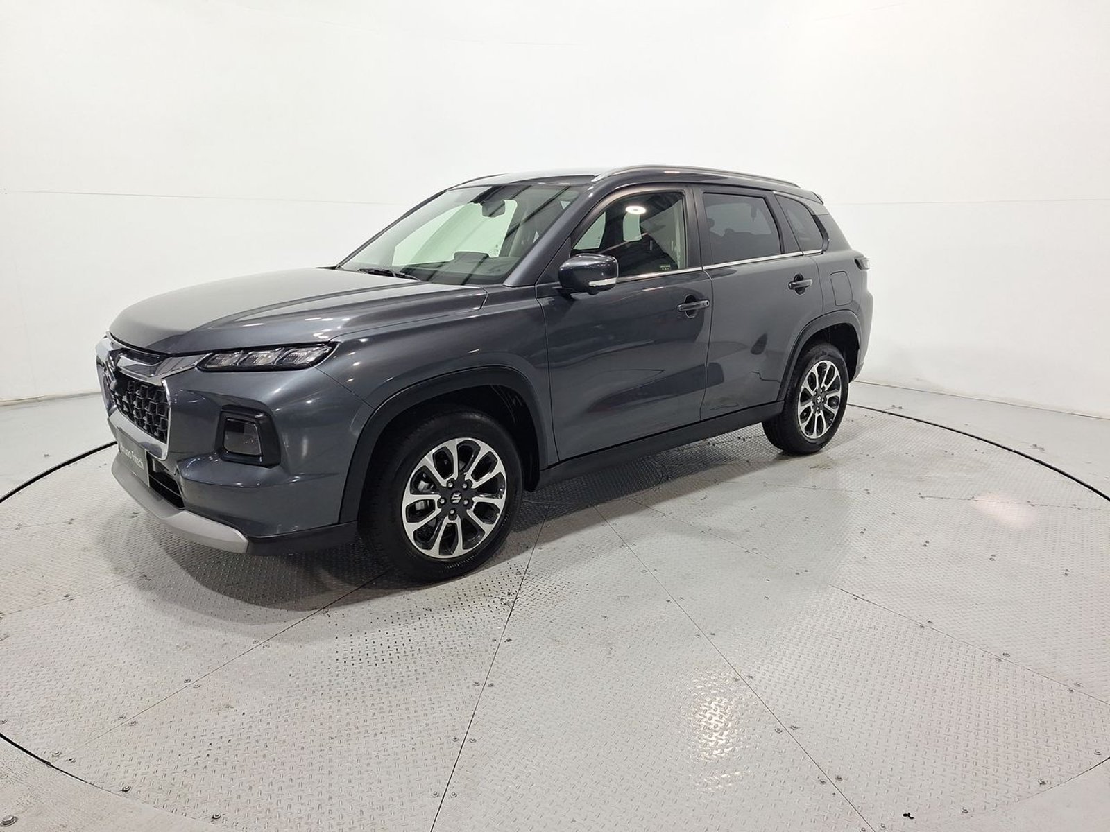 Suzuki GRAND VITARA 2WD 1.5 AT 2025 - Imagen 3 de 20