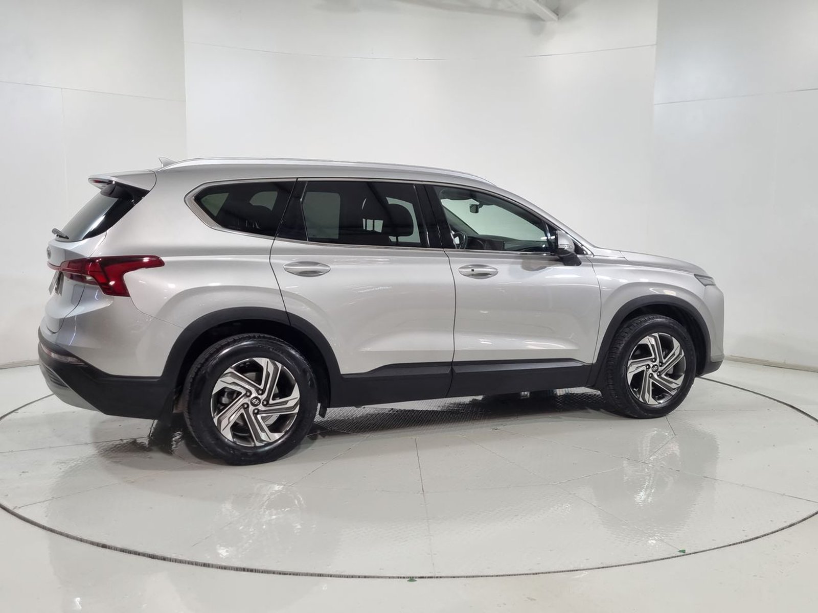 Hyundai SANTA FE TM 2.5 AUT 2022 - Imagen 12 de 20