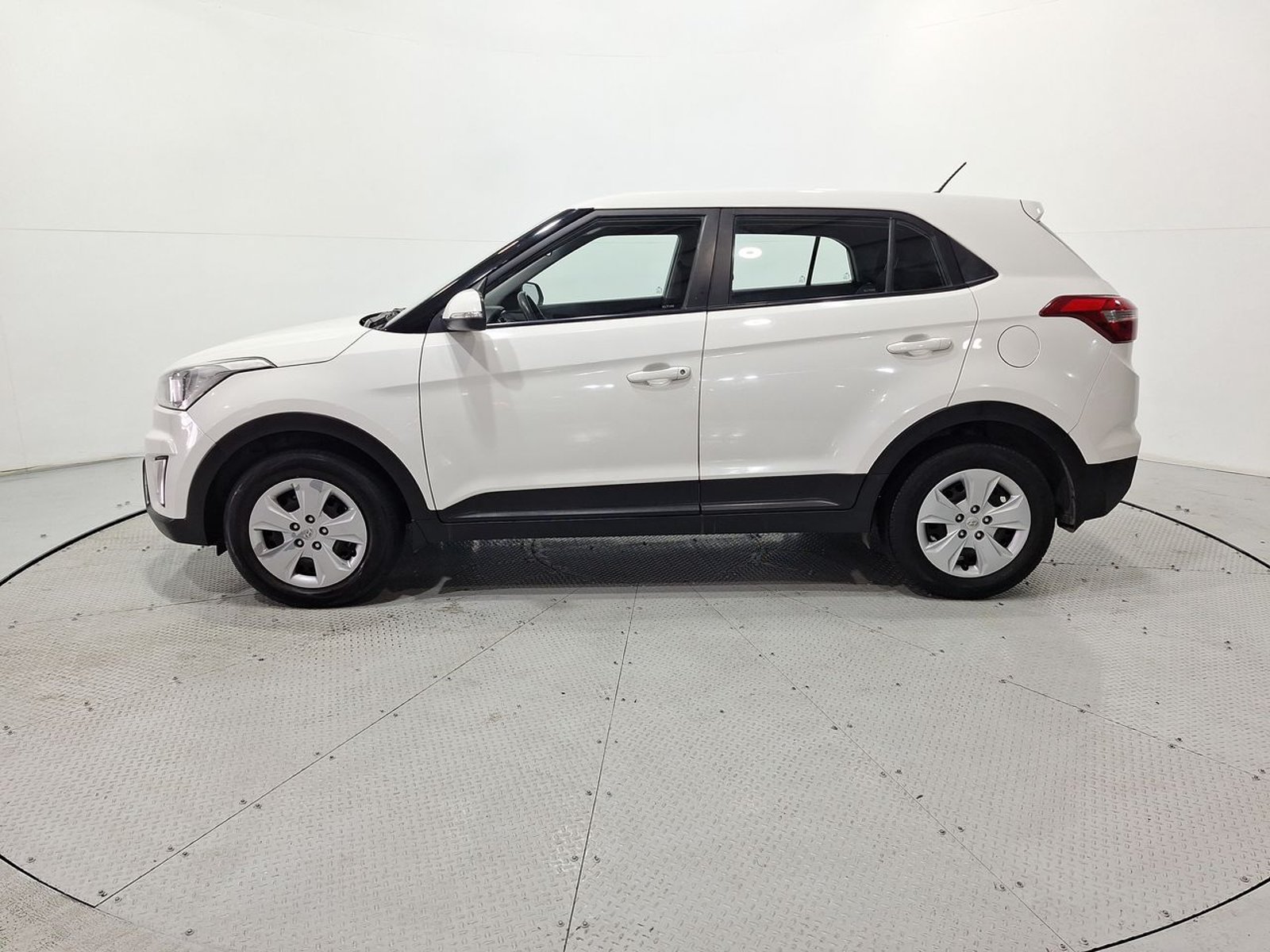 Hyundai CRETA GL 1.6 2018 - Imagen 4 de 20