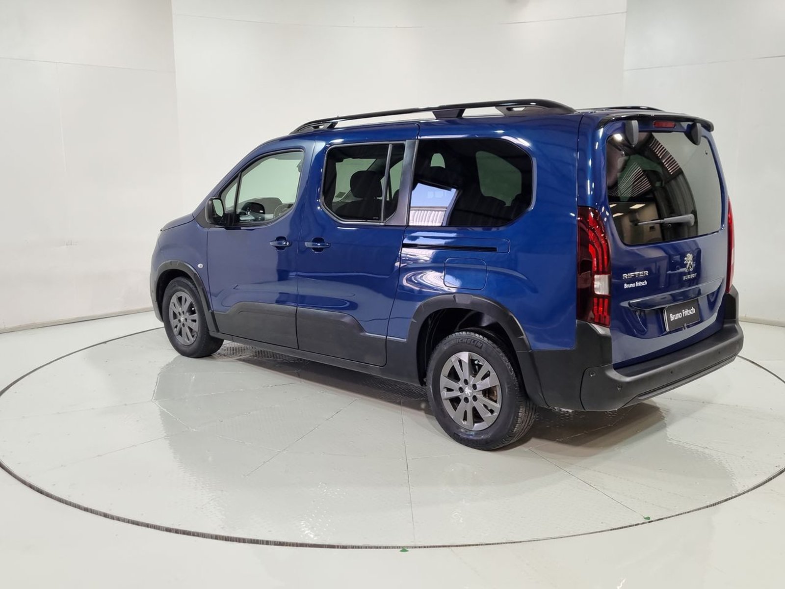 Peugeot RIFTER ALLURE BLUEHDI 1.5 AUT 2023 - Imagen 7 de 20