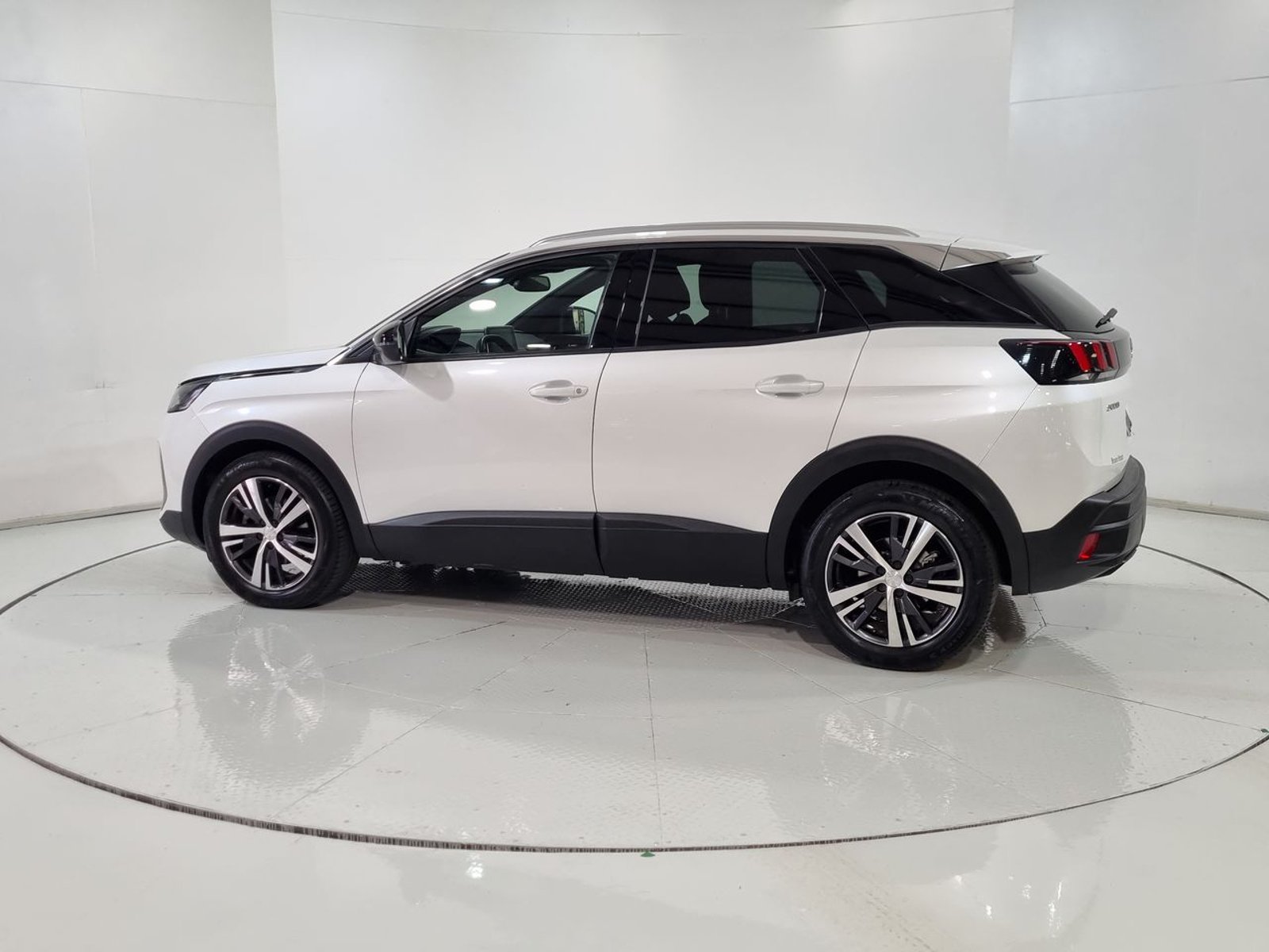 Peugeot 3008 PURETECH 1.2L 2024 - Imagen 6 de 20